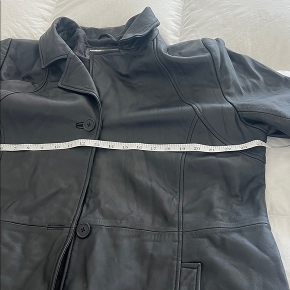 Sold - Picture 3 of 9